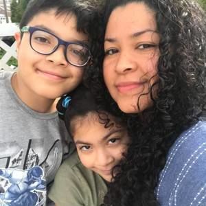 Meet your Posher, Raquel